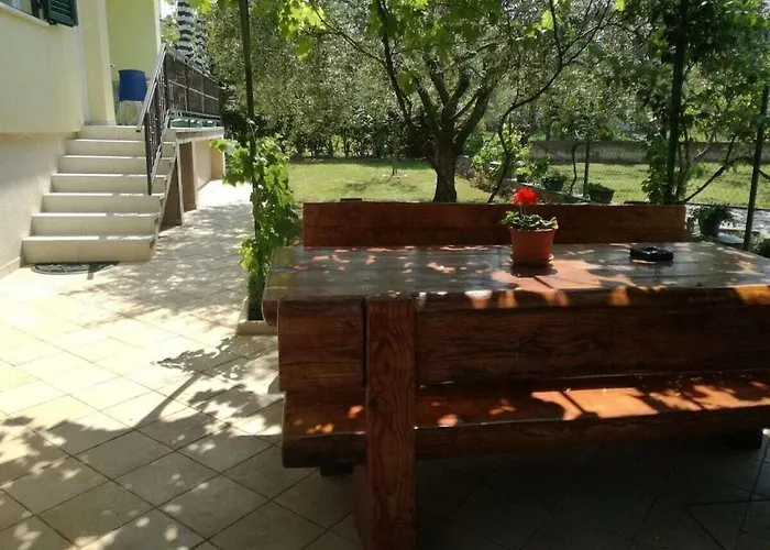 In Pore With Swimming Pool Tatil Evi *