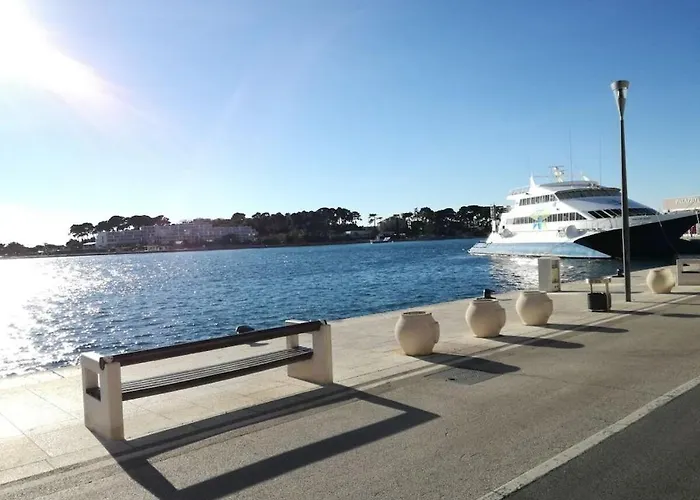 Дом отдыха In Pore With Swimming Pool Пореч